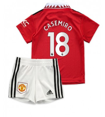 Manchester United Casemiro #18 Hjemmedraktsett Barn 2022-23 Kortermet (+ Korte bukser)